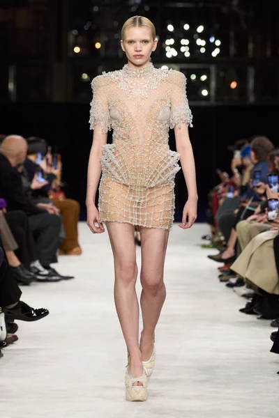 Look 51